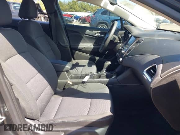 2018 Chevrolet Cruze LT with VIN 3G1BE6SM8JS649741, listed as a IAAI auction lot 42035644 with 19,137 mi miles and . Bid and sale history available at DreamBid. Image 5.