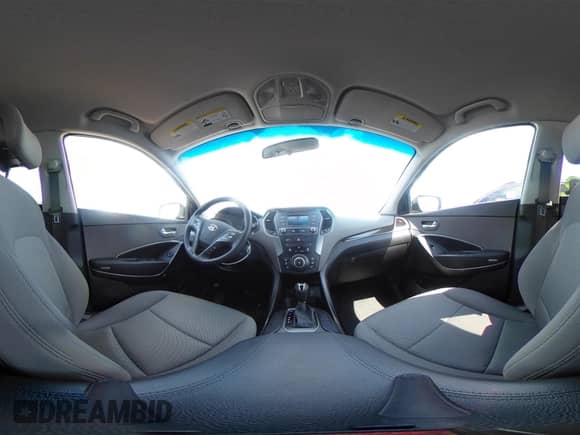 2017 Hyundai Santa Fe 2.4L с VIN 5NMZTDLB9HH046568, выставлен на аукционе IAAI как лот 43244708 с пробегом 55 316 миль миль и . История ставок и продаж доступна на DreamBid. Изображение 19.