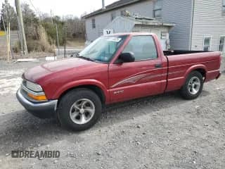 2001 Chevrolet S-10 с VIN 1GCCS145718241611, выставлен на аукционе Copart как лот 51134375 с пробегом 185 411 миль миль и Списание • Salvage title. История ставок и продаж доступна на DreamBid. Изображение 1.