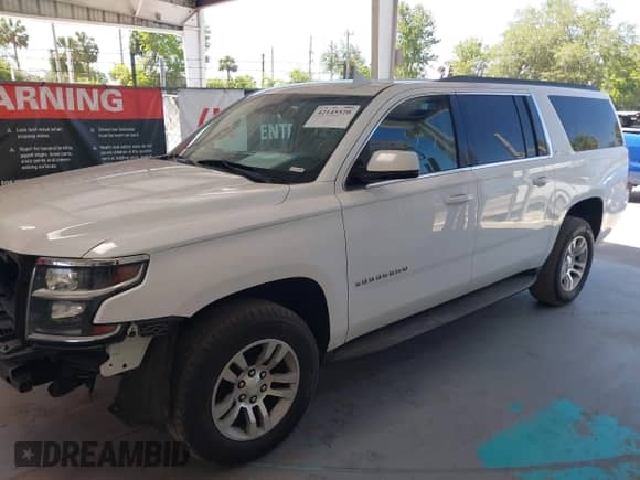 2015 Chevrolet Suburban LT z VIN 1GNSCJKC3FR568896, wystawiony jako IAAI lot #42145520 z przebiegiem 194 196 mil mil oraz . Historia ofert i sprzedaży dostępna na DreamBid. Obrazek 15.