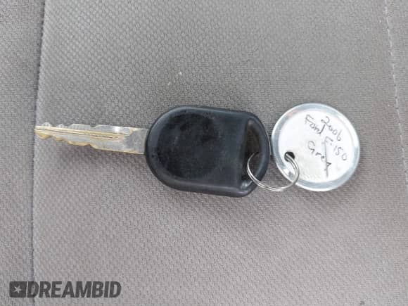 2006 Ford F-150 XL с VIN 1FTRF12246NB77060, выставлен на аукционе IAAI как лот 43255705 с пробегом 98 405 миль миль и . История ставок и продаж доступна на DreamBid. Изображение 11.