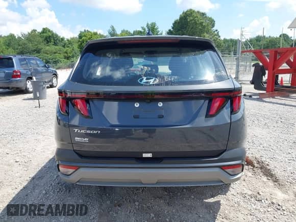 2025 Hyundai Tucson SE with VIN 5NMJA3DE8SH452175, listed as a IAAI auction lot 42718719 with 13,547 mi miles and . Bid and sale history available at DreamBid. Image 16.