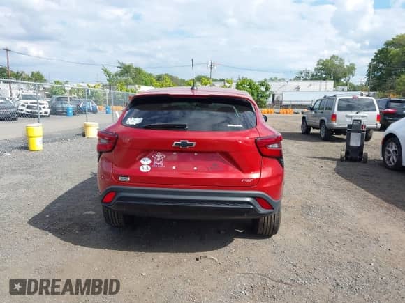 2024 Chevrolet Trax 1RS с VIN KL77LGE27RC108066, выставлен на аукционе IAAI как лот 43116171 с пробегом 18 508 миль миль и . История ставок и продаж доступна на DreamBid. Изображение 16.