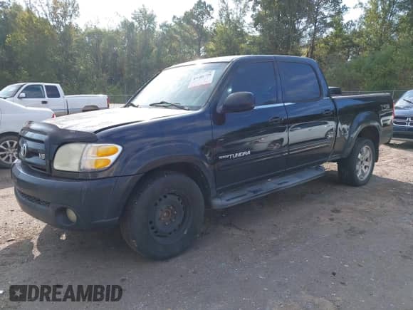 2004 Toyota Tundra Limited с VIN 5TBET38164S447911, выставлен на аукционе IAAI как лот 43489728 с пробегом 299 679 миль миль и . История ставок и продаж доступна на DreamBid. Изображение 17.
