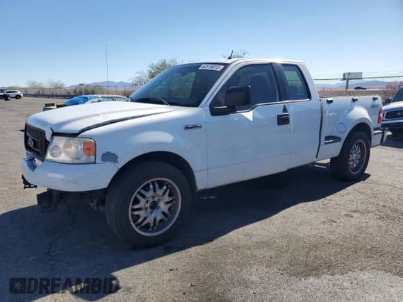 2005 Ford F-150 STX z VIN 1FTRX02W75KB65639, wystawiony jako Copart lot #82519815 z przebiegiem 151 351 mil mil oraz Szkoda całkowita • Salvage title. Historia ofert i sprzedaży dostępna na DreamBid. Obrazek 1.
