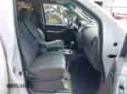 2019 Nissan Frontier S с VIN 1N6AD0ER6KN789533, выставлен на аукционе IAAI как лот 42782185 с пробегом 124 039 миль миль и . История ставок и продаж доступна на DreamBid. Изображение 5.