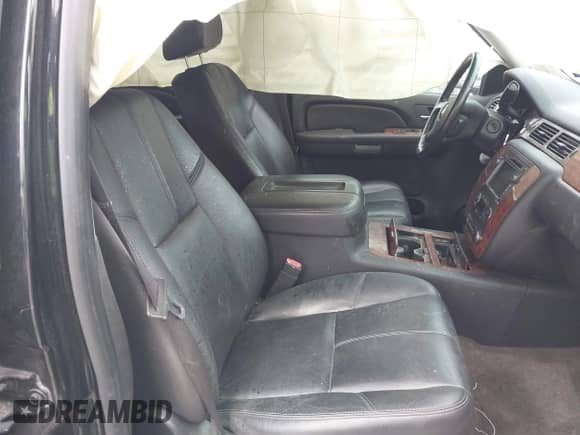 2008 Chevrolet Tahoe 1LT с VIN 1GNFK130X8J225299, выставлен на аукционе IAAI как лот 41742796 с пробегом 166 322 миль миль и . История ставок и продаж доступна на DreamBid. Изображение 5.