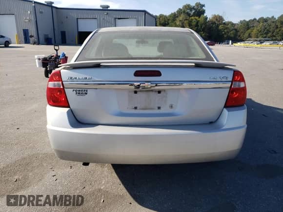 2005 Chevrolet Malibu LS с VIN 1G1ZT52815F261391, выставлен на аукционе Copart как лот 81658495 с пробегом 245 491 миль миль и Списание • Salvage title. История ставок и продаж доступна на DreamBid. Изображение 6.