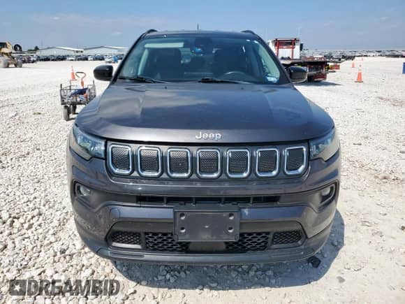 2022 Jeep Compass Latitude Lux с VIN 3C4NJDFB4NT185506, выставлен на аукционе Copart как лот 68849535 с пробегом 45 649 миль миль и Списание • Salvage title. История ставок и продаж доступна на DreamBid. Изображение 5.
