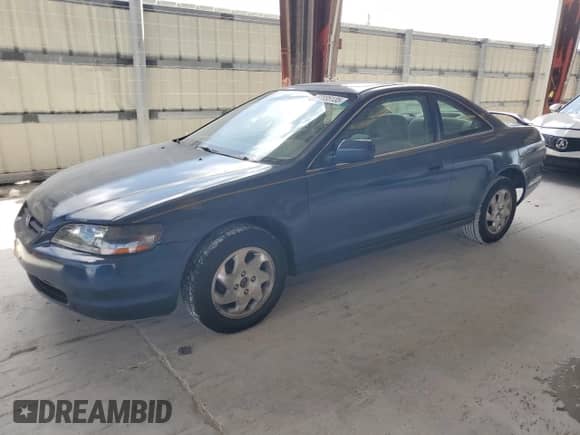 2000 Honda Accord EX with VIN 1HGCG325XYA006429, listed as a Copart auction lot 52305135 with Not provided miles and Salvage title. Bid and sale history available at DreamBid. Image 1.