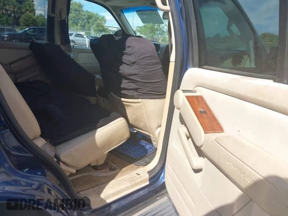 2006 Ford Explorer Eddie Bauer with VIN 1FMEU74E16ZA27622, listed as a IAAI auction lot 43264499 with 246,100 mi miles and . Bid and sale history available at DreamBid. Image 8.