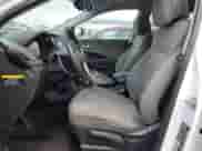 2014 Hyundai Santa Fe z VIN 5XYZTDLB6EG144057, wystawiony jako Copart lot #66203945 z przebiegiem 157 308 mil mil oraz Czysty tytuł • Clean title. Historia ofert i sprzedaży dostępna na DreamBid. Obrazek 7.