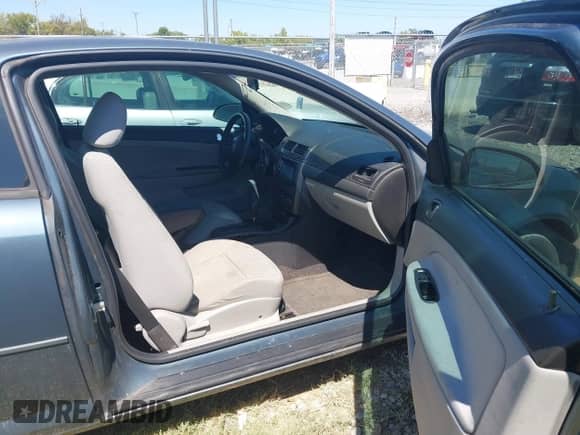 2006 Chevrolet Cobalt LT with VIN 1G1AL15F667809767, listed as a IAAI auction lot 43166618 with 165,562 mi miles and . Bid and sale history available at DreamBid. Image 5.