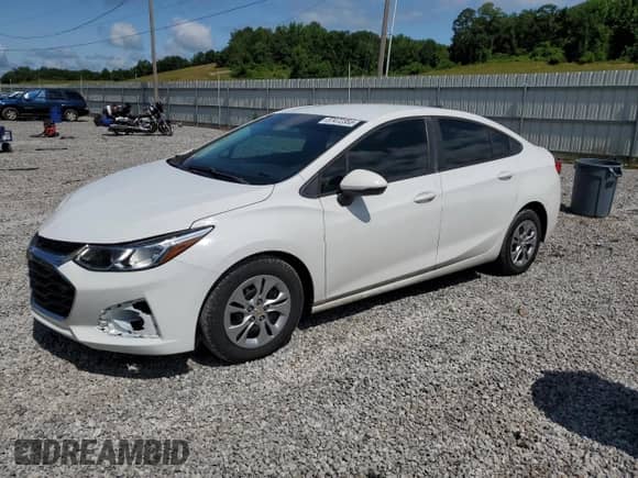 2019 Chevrolet Cruze с VIN 1G1BJ5SM8K7102720, выставлен на аукционе Copart как лот 57472355 с пробегом 104 502 миль миль и Списание • Salvage title. История ставок и продаж доступна на DreamBid. Изображение 1.