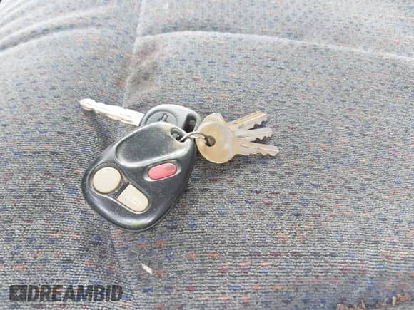 1999 Chevrolet Silverado 1500 LT1 с VIN 2GCEK19V2X1194453, выставлен на аукционе IAAI как лот 42784236 с пробегом 217 091 миль миль и . История ставок и продаж доступна на DreamBid. Изображение 11.