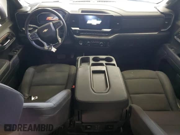 2024 Chevrolet Silverado 1500 LT with VIN 1GCUDDED2RZ300673, listed as a Copart auction lot 85311965 with 50,459 mi miles and Clean title. Bid and sale history available at DreamBid. Image 8.
