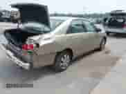 2005 Toyota Camry STD с VIN 4T1BE32K55U010142, выставлен на аукционе IAAI как лот 42484497 с пробегом 229 052 миль миль и . История ставок и продаж доступна на DreamBid. Изображение 4.