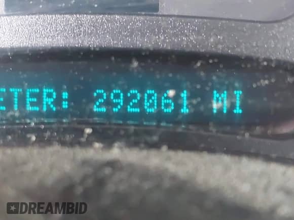 2005 Chevrolet Tahoe LT with VIN 1GNEK13T65J160906, listed as a IAAI auction lot 42518293 with 301,009 mi miles and . Bid and sale history available at DreamBid. Image 15.