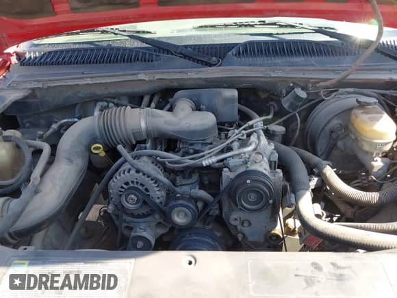 2005 GMC Sierra 1500 Work Truck z VIN 1GTEC14XX5Z187194, wystawiony jako IAAI lot #42644156 z przebiegiem 213 308 mil mil oraz . Historia ofert i sprzedaży dostępna na DreamBid. Obrazek 10.