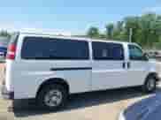2015 Chevrolet Express Passenger LT с VIN 1GAZG1FG0F1152286, выставлен на аукционе IAAI как лот 42963764 с пробегом 30 155 миль миль и . История ставок и продаж доступна на DreamBid. Изображение 13.
