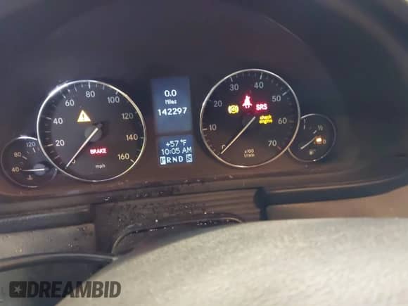 2005 Mercedes-Benz C 320 z VIN WDBRF64J85F621386, wystawiony jako IAAI lot #43531164 z przebiegiem 142 297 mil mil oraz . Historia ofert i sprzedaży dostępna na DreamBid. Obrazek 7.