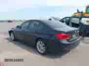 2017 BMW 3 Series 320i с VIN WBA8E1G32HNU16279, выставлен на аукционе IAAI как лот 43242162 с пробегом 53 162 миль миль и . История ставок и продаж доступна на DreamBid. Изображение 3.