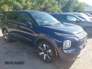 2025 Mitsubishi Outlander SE z VIN JA4J3VA89SZ035254, wystawiony jako IAAI lot #42699003 z przebiegiem 3 665 mil mil oraz . Historia ofert i sprzedaży dostępna na DreamBid. Obrazek 1.