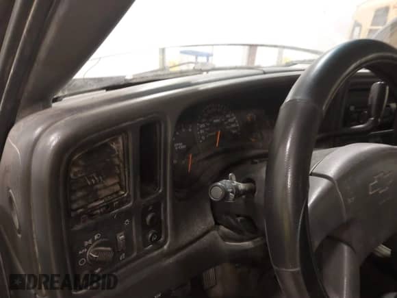 2003 Chevrolet Silverado 1500 с VIN 2GCEK19T131397682, выставлен на аукционе IAAI как лот 41596621 с пробегом Не указан миль и . История ставок и продаж доступна на DreamBid. Изображение 7.