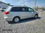 2004 Toyota Sienna XLE z VIN 5TDZA22C54S116773, wystawiony jako Copart lot #81171155 z przebiegiem 232 127 mil mil oraz Szkoda całkowita • Salvage title. Historia ofert i sprzedaży dostępna na DreamBid. Obrazek 3.