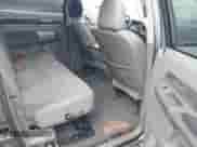 2007 Dodge 1500 SLT z VIN 3D7KR19D57G736423, wystawiony jako IAAI lot #42145607 z przebiegiem 298 274 mil mil oraz . Historia ofert i sprzedaży dostępna na DreamBid. Obrazek 8.