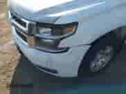 2018 Chevrolet Tahoe Commercial z VIN 1GNSKDEC9JR219377, wystawiony jako IAAI lot #40880341 z przebiegiem Nie podano mil oraz . Historia ofert i sprzedaży dostępna na DreamBid. Obrazek 6.