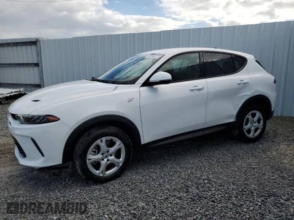 2024 Dodge Hornet GT with VIN ZACNDFAN6R3A42405, listed as a Copart auction lot 80487694 with 7,684 mi miles and Clean title. Bid and sale history available at DreamBid. Image 1.