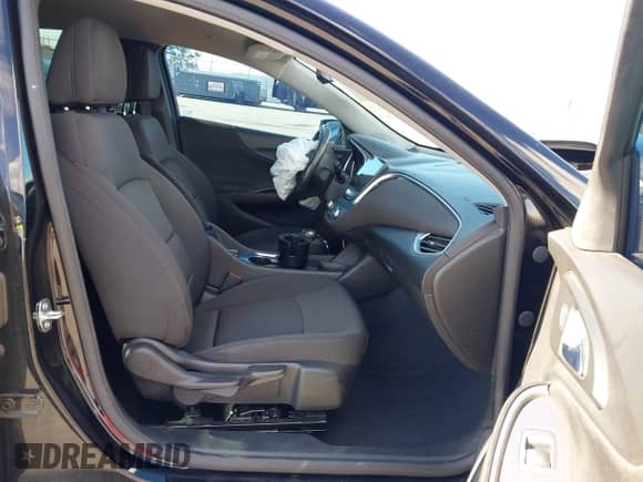 2020 Chevrolet Malibu RS with VIN 1G1ZG5STXLF135018, listed as a IAAI auction lot 43195958 with 94,145 mi miles and . Bid and sale history available at DreamBid. Image 5.