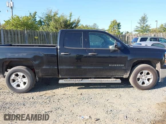2014 Chevrolet Silverado 1500 LT z VIN 1GCVKREH2EZ205440, wystawiony jako IAAI lot #43153367 z przebiegiem 233 450 mil mil oraz . Historia ofert i sprzedaży dostępna na DreamBid. Obrazek 13.