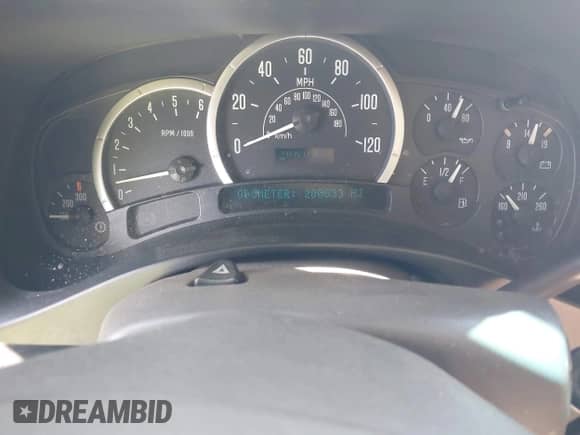 2004 Cadillac Escalade with VIN 1GYEC63TX4R193940, listed as a IAAI auction lot 42482732 with 280,833 mi miles and . Bid and sale history available at DreamBid. Image 7.