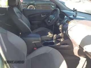 2013 Hyundai Tucson Limited z VIN KM8JU3AC0DU678244, wystawiony jako IAAI lot #43593885 z przebiegiem 142 787 mil mil oraz . Historia ofert i sprzedaży dostępna na DreamBid. Obrazek 5.