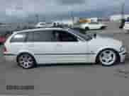 2004 BMW 3 Series 325i с VIN WBAEN33414PC12863, выставлен на аукционе IAAI как лот 43325667 с пробегом 101 779 миль миль и . История ставок и продаж доступна на DreamBid. Изображение 13.