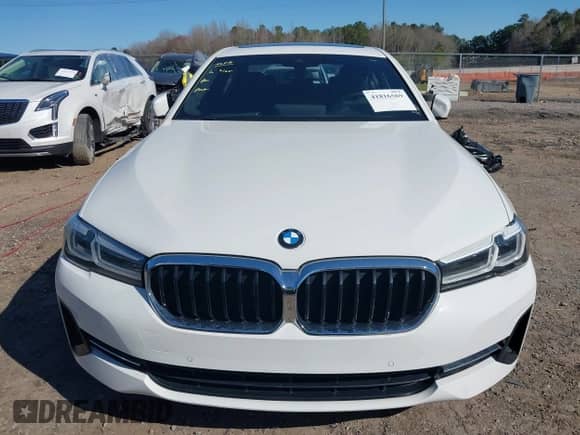 2021 BMW 5 Series 530i xDrive z VIN WBA13BJ0XMCG37729, wystawiony jako IAAI lot #41816569 z przebiegiem 59 351 mil mil oraz . Historia ofert i sprzedaży dostępna na DreamBid. Obrazek 13.