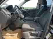 2017 Volkswagen Tiguan S с VIN WVGBV7AX0HK044042, выставлен на аукционе Copart как лот 58409385 с пробегом 127 588 миль миль и Списание • Salvage title. История ставок и продаж доступна на DreamBid. Изображение 7.