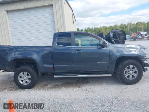 2016 Chevrolet Colorado 2WD WT z VIN 1GCHSBEA4G1117658, wystawiony jako IAAI lot #43334004 z przebiegiem Nie podano mil oraz . Historia ofert i sprzedaży dostępna na DreamBid. Obrazek 12.