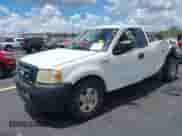 2006 Ford F-150 XL z VIN 1FTRF12W86KB54661, wystawiony jako IAAI lot #42581375 z przebiegiem 309 793 mil mil oraz . Historia ofert i sprzedaży dostępna na DreamBid. Obrazek 17.