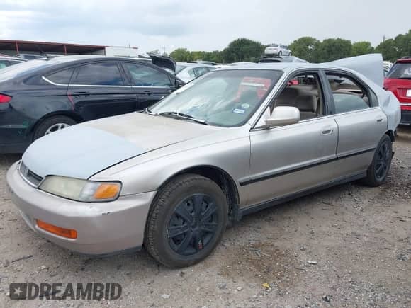 1997 Honda Accord LX with VIN JHMCD5631VC018012, listed as a IAAI auction lot 42948714 with 160,280 mi miles and . Bid and sale history available at DreamBid. Image 17.