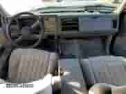 1993 Chevrolet Blazer с VIN 1GNEK18K0PJ398883, выставлен на аукционе Copart как лот 87817225 с пробегом 190 787 миль миль и Списание • Salvage title. История ставок и продаж доступна на DreamBid. Изображение 8.