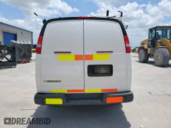 2020 Chevrolet Express Cargo с VIN 1GCWGAFP3L1256261, выставлен на аукционе Copart как лот 63351035 с пробегом 166 315 миль миль и Чистый • Clean title. История ставок и продаж доступна на DreamBid. Изображение 6.