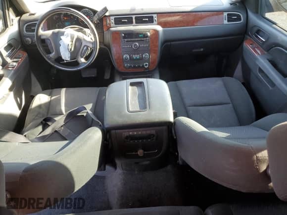 2014 Chevrolet Tahoe LS с VIN 1GNSCAE05ER248852, выставлен на аукционе Copart как лот 80135404 с пробегом 132 523 миль миль и Списание • Salvage title. История ставок и продаж доступна на DreamBid. Изображение 8.