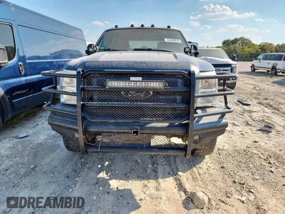 2015 Ford F-250 Lariat z VIN 1FT7W2BT8FEB78251, wystawiony jako Copart lot #84468075 z przebiegiem Nie podano mil oraz Czysty tytuł • Clean title. Historia ofert i sprzedaży dostępna na DreamBid. Obrazek 5.