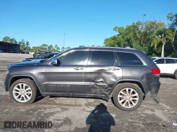 2017 Jeep Grand Cherokee Limited with VIN 1C4RJEBG2HC916426, listed as a IAAI auction lot 43263248 with 98,405 mi miles and . Bid and sale history available at DreamBid. Image 14.