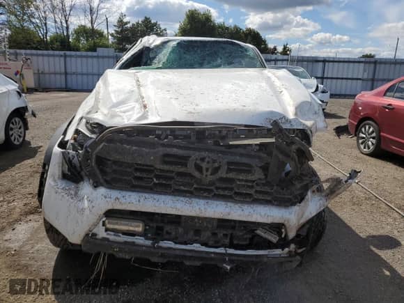 2024 Toyota Tacoma SR5 with VIN 3TYLB5JN6RT012716, listed as a Copart auction lot 70691755 with Not provided miles and Clean title. Bid and sale history available at DreamBid. Image 5.