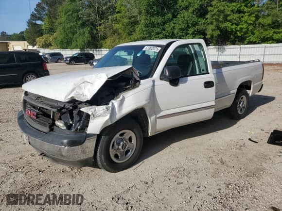 2001 GMC Sierra 1500 SL with VIN 1GTEC14W41Z107955, listed as a Copart auction lot 52392075 with 118,305 mi miles and Salvage title. Bid and sale history available at DreamBid. Image 1.