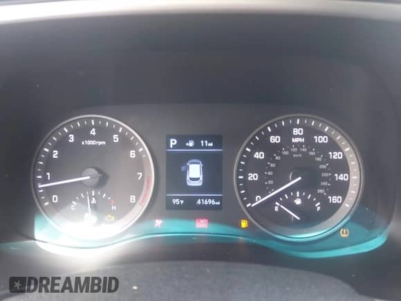 2020 Hyundai Tucson Sport with VIN KM8J33AL7LU198753, listed as a IAAI auction lot 42776845 with 41,696 mi miles and . Bid and sale history available at DreamBid. Image 7.